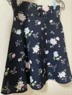 今だけ500円❣️☆ 花柄 フレアスカート（人気）