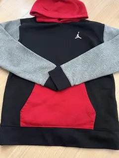 Jordan フード付きパーカー 黒/赤/グレー　13-15歳　XL
