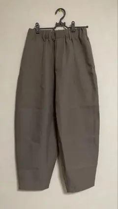 《最終値下げ!!》GU ジーユー バルーンアンクル丈パンツ