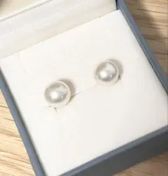 極美品 ANEMONE 貝パール 8mm ピアス 両耳　シルバー　箱付きのサムネイル