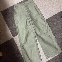 カーキ カーゴパンツ