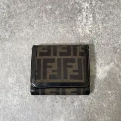 FENDI フェンディ　折り財布　ズッカ柄　キャンバス　レザーのサムネイル