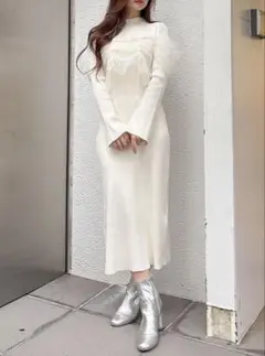 シャーリングビスチェ付きニットワンピース