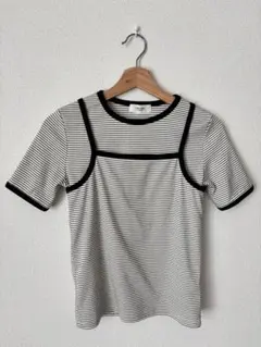 トップス　半袖　Tシャツ　ボーダー柄のサムネイル
