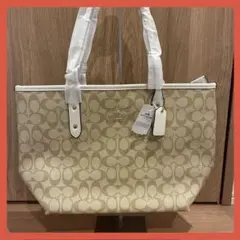 COACH シティ シグネチャー PVC トートバッグ 袋付き ベージュ - メルカリ