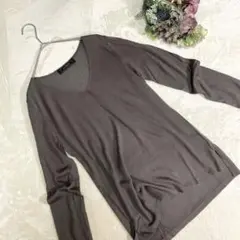 超美品　MAGGY BLUF⭐️薄手カットソー Vネック　長袖　毛混　春物　F