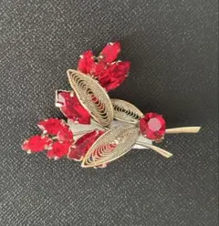 ヴィンテージ ブローチ ゴールド レッド カットガラス フィリグリー