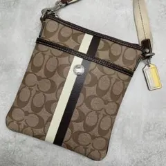 COACH コーチ ショルダーバッグ サコッシュ PVC レザー シグネチャーのサムネイル