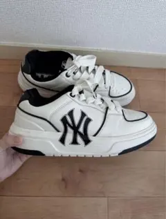 MLB New York Yankees スニーカー ホワイト ブラックのサムネイル