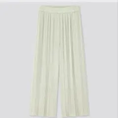 ユニクロ　シフォンプリーツスカートパンツ（丈標準51.5～53.5cm）グリーン