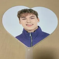 バーノン SEVENTEEN うちわ カラットランド