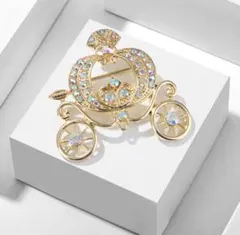 【大人気】カボチャの馬車ブローチ 　シンデレラ　パーティー　結婚式　コサージュ