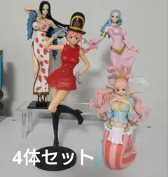 ワンピース　フィギュア　4体セット