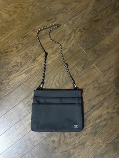 BEAMS HEART サコッシュ ブラックのサムネイル