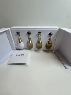 Dior ノベルティ J'ADORE ジャドール ディスカバリー キットのサムネイル