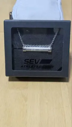 箱付き美品SEV メタルレールネックレス typefit - メルカリ