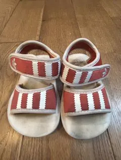 adidas サンダル　14センチ