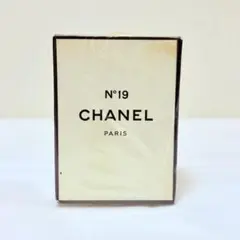 新品未開封　CHANEL シャネル N°19 パルファム　香水　7ml