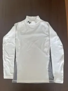 アンダーアーマー　裏起毛　インナーカットソー