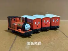 きかんしゃトーマス　トーマスとなかまたち　レニアス　バンダイ　鉱山鉄道　赤客車のサムネイル