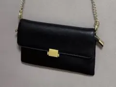 ブラックショルダーバッグ クラッチバッグ 2WAYゴールドチェーン
