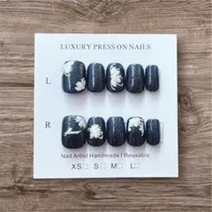 ネイルチップ ネイビーブルー 花柄 ベリーショート Mサイズ 【現品】