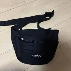 x-girl ブラック ボディバッグ ミニサイズ