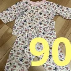 90 アンパンマン 長袖　パジャマ
