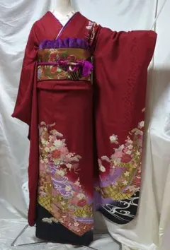 美品 正絹 振袖フルセット 赤 花柄 金彩 成人式 トールサイズ　裄丈68.5 美品 正絹 振袖フルセット 赤 花柄 金彩 成人式 トールサイズ 裄丈68.5