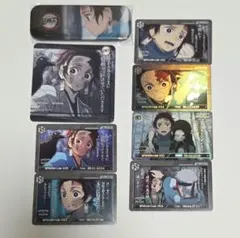 鬼滅の刃　竈門炭治郎　ダイニング　コースター　お楽しみくじ　缶バッチ　カード