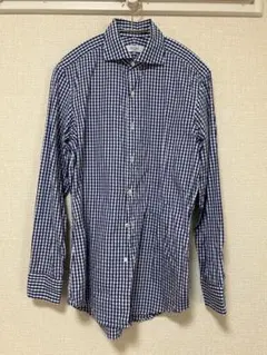 青と白のチェック柄 長袖シャツ