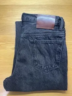 ZARA ダークデニム ストレートジーンズ