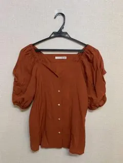 ROYAL PARTY オレンジ　テラコッタ　パフスリーブ シャツのサムネイル