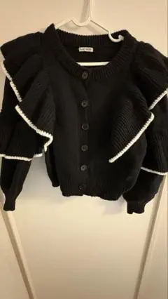 レディース 黒カーディガン フリル