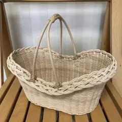 Item thumbnail for item 5e646a2a-04c9-4b6c-b52b-1cc27009a797