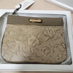 PIERRE BALMAIN 花柄クラッチポーチのサムネイル