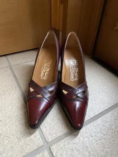 Salvatore Ferragamo パンプス ボルドーのサムネイル