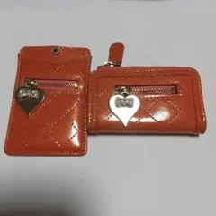レベッカテイラー 小銭入れ付きキーケースとパスケースのセットオレンジ