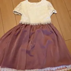 レースとシフォンの子供用ワンピース