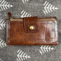 イルビゾンテ型押しブラウンレザー 長財布