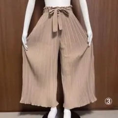 プリーツワイドパンツ