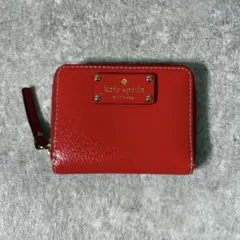 新品　kate spade ケイトスペード　二つ折り財布　レッド　赤