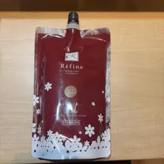 レフィーネ　ナチュラル　カラートリートメント　ダークブラウンのサムネイル