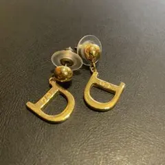 ディオール ピアス Dロゴ