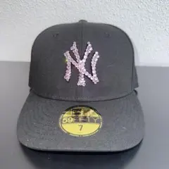 【完全オリジナル】ピンクスワロフスキー⭐️ニューエラNYキャップ59fifty