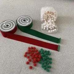 ベロア調リボン＆ポンポンパーツラメ クリスマスカラー 東京リボン