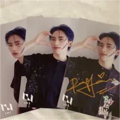 INI museum 許豊凡　箔押し【値下げしました】