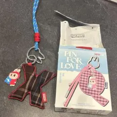 POPMART アルファベットペンダント X