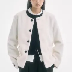 2026年最新】FEKETE ノーカラージャケットの人気アイテム - メルカリ