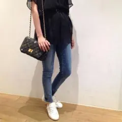 ヤヌーク パトリシア アンクル 切りっぱなし スキニー デニム ライトブルー24